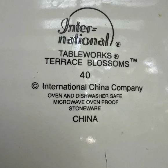 International Tableworks Terrace Blossoms 4 Small Dessert Plates - Picture 3 of 4